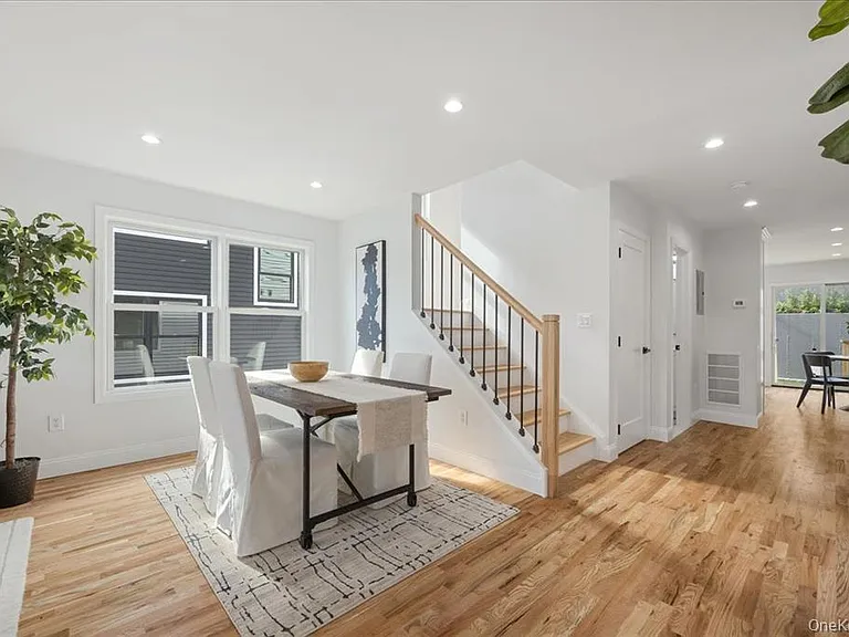 89 Thurton Pl #2 — Photo 21