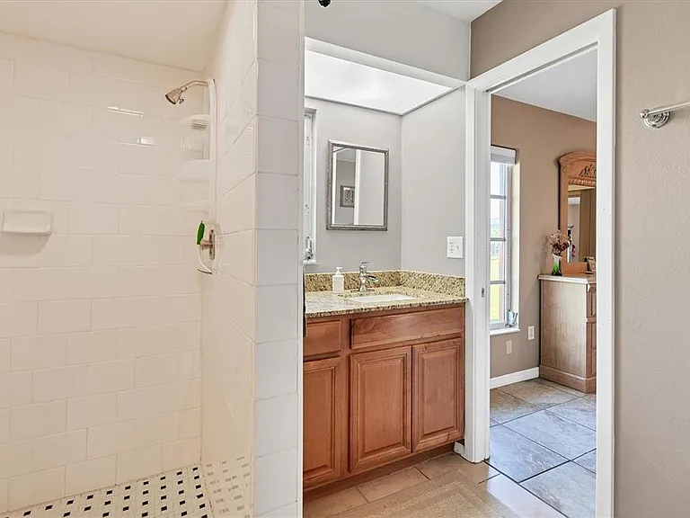 4154 Jennings Blvd — Photo 17