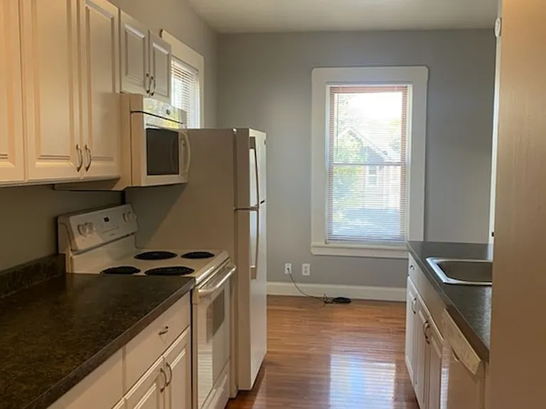 47 Vick Park #A — Photo 8