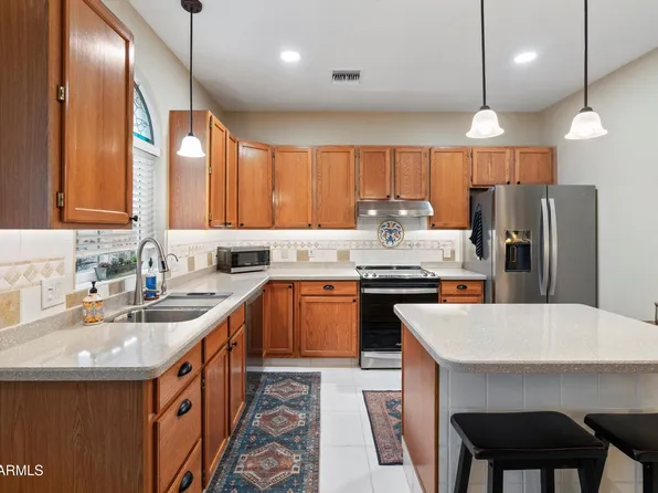 2122 N SWEETWATER Drive, Casa Grande, AZ 85122