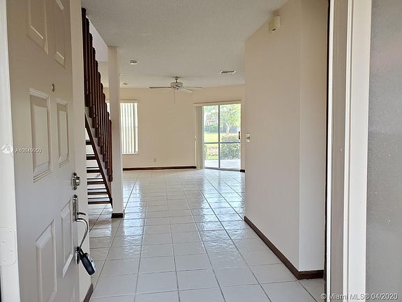 3rd image of 10832 Cypress Glen Dr #10832
