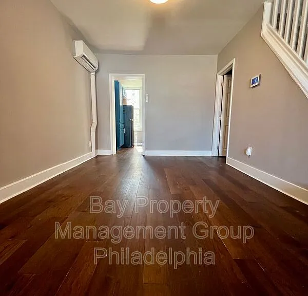 2022 W Toronto St — Photo 5
