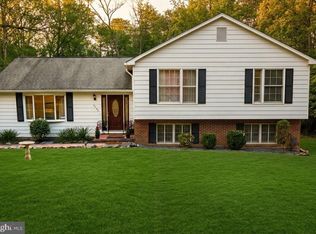 4040 Doncaster Dr, Indian Head, MD 20640