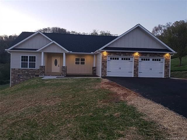 2nd image of 150 Blackberry Cove Dr #2