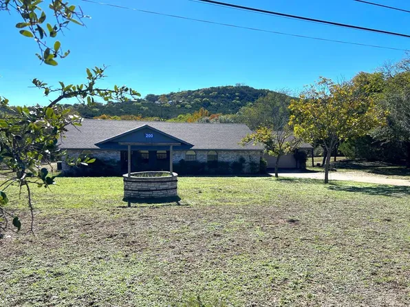200 S Lakeway Dr, Kerrville, TX 78028