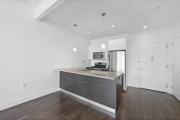 Rented by Mammon Realty Inc | media 20