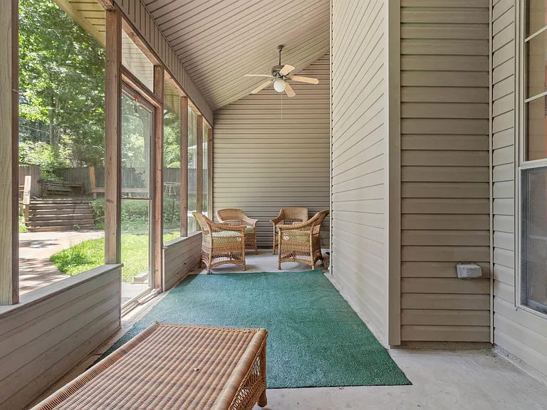 13717 Napoleon Rd — Photo 23