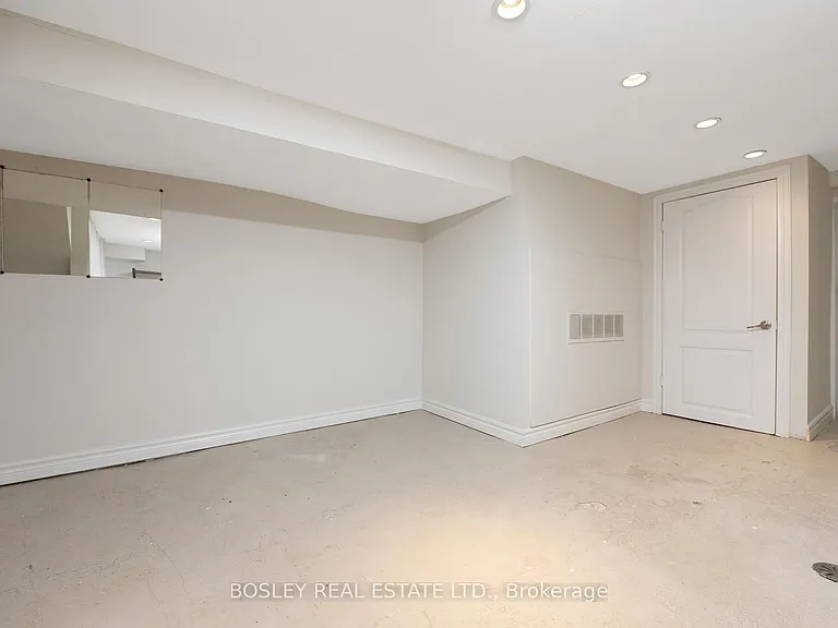 16 Hallam St #BASEMENT — Photo 10