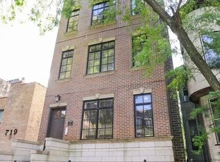 721 W Buckingham Pl APT 1, Chicago, IL 60657