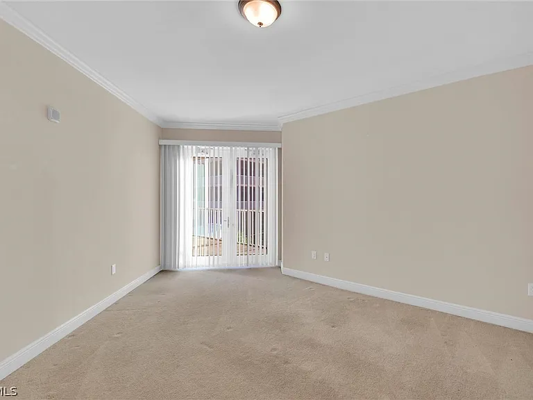 2745 1st St #405 — Photo 20