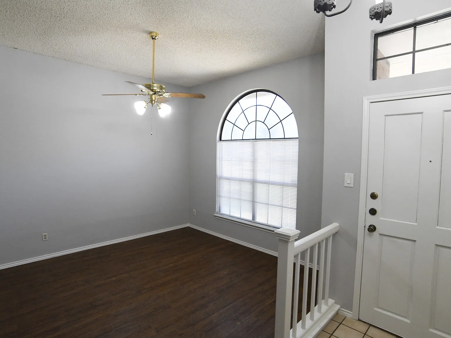 4 bed, 1899 sqft, $1,800 — Photo 3