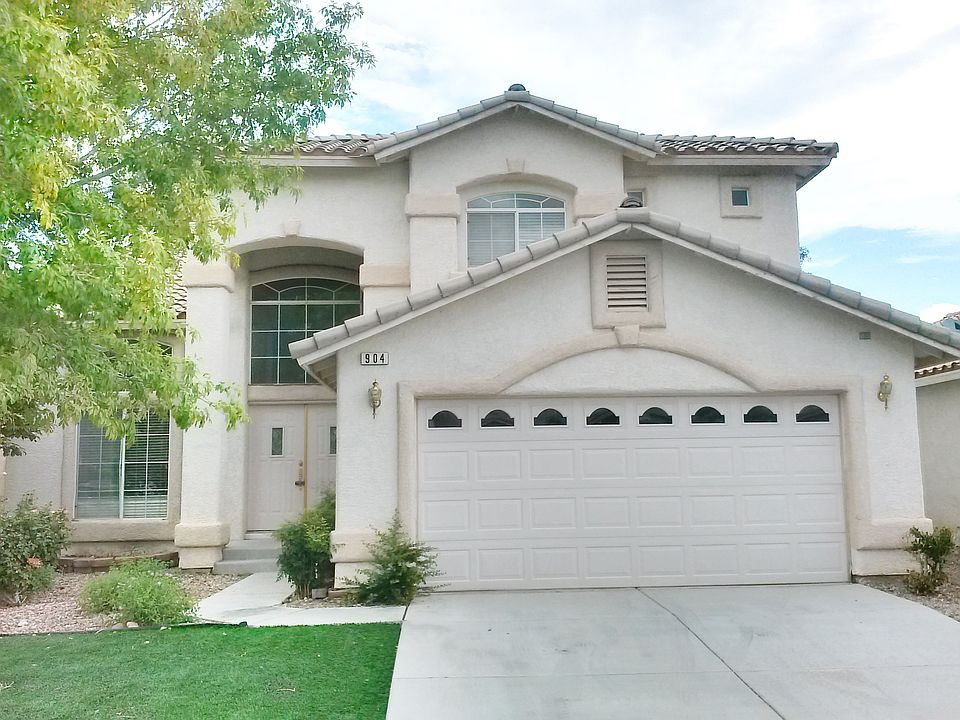 1st image of 904 Sterling Thorn Ct