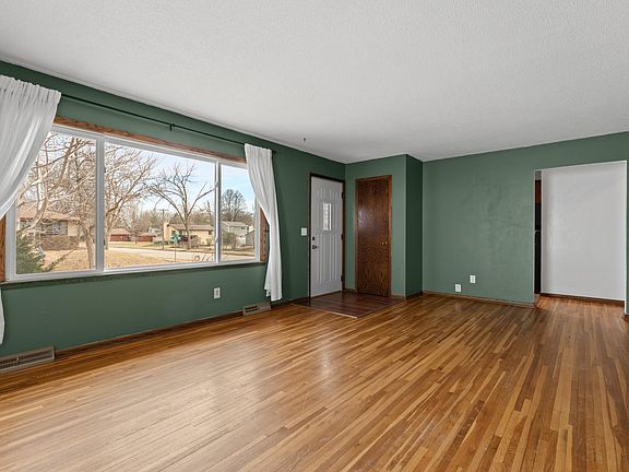 3rd image of 4005 16th Ave NW