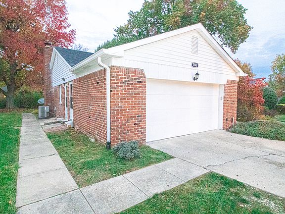 3rd image of 7642 Westmore Cir