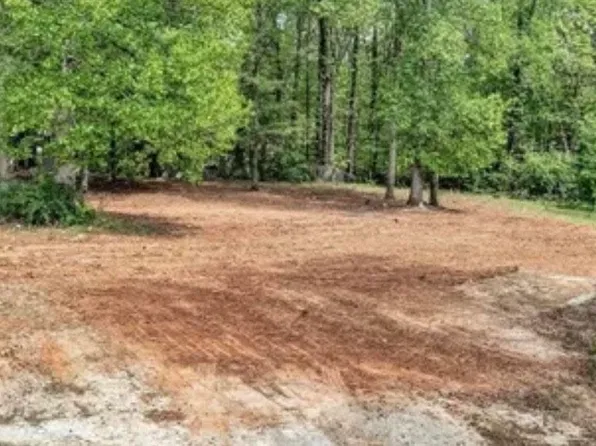 329 Whitaker Rd, Lagrange, GA 30240