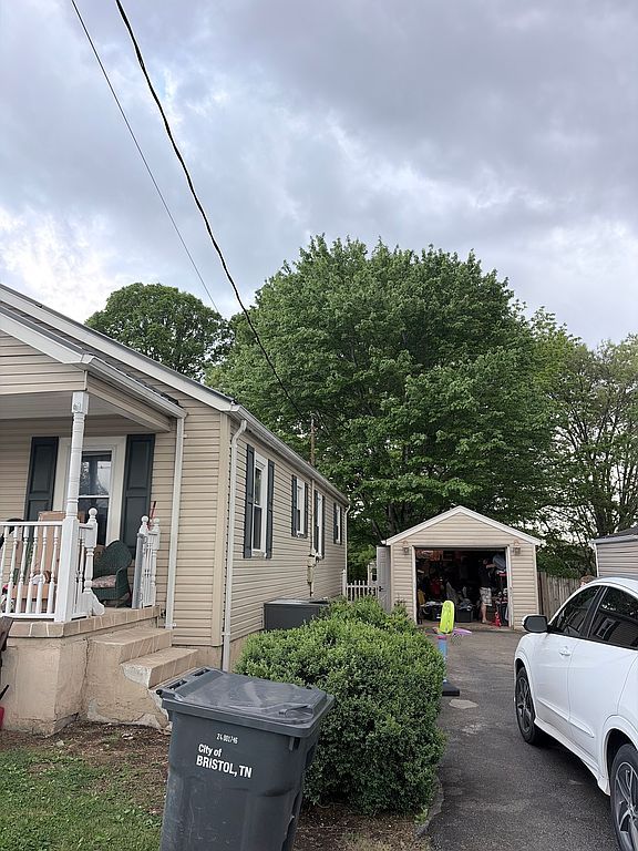 306 Hale St - Property Image
