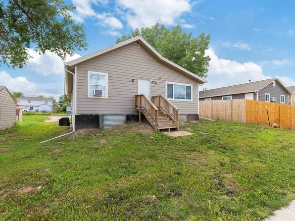 811 Willsie Ave, Rapid City, SD 57701