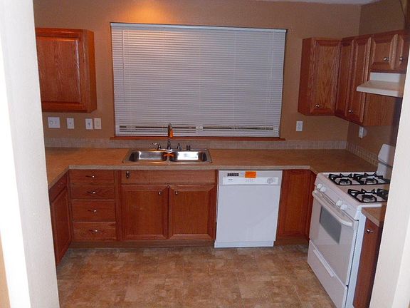 2nd image of 1617 193rd Avenue Ct SW