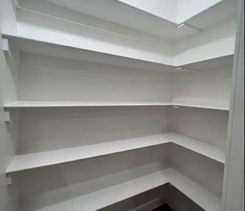 Building Photo 5