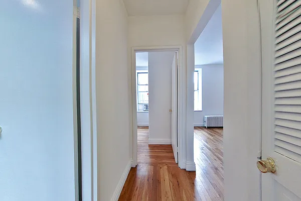 Rented by CitySites Real Estate Group | media 11