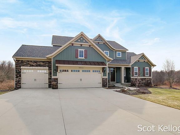 3rd image of 8911 Hopewell Dr