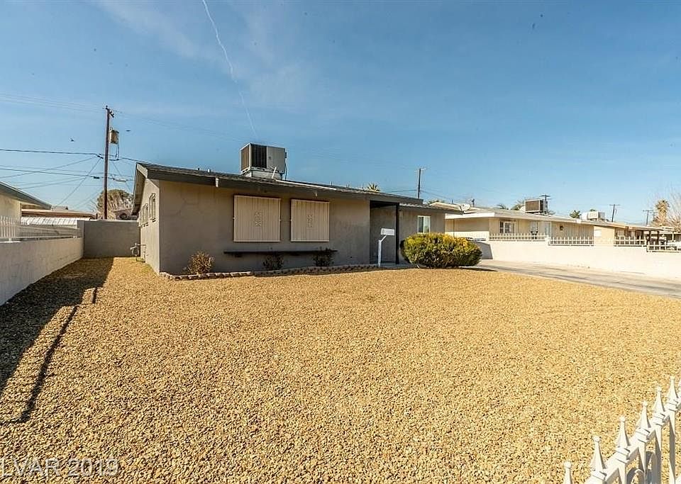 1st image of 1009 N Tonopah Dr