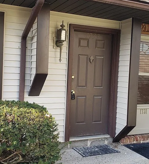 1733 Blue Course Dr — Photo 12