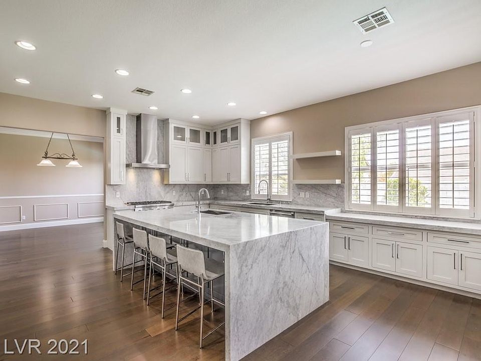 1st image of 2558 Antique Blossom Ave