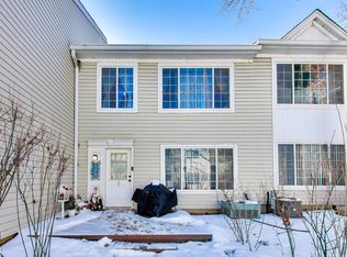 29 N Macgillis Dr #23-3, Round Lake, IL 60073