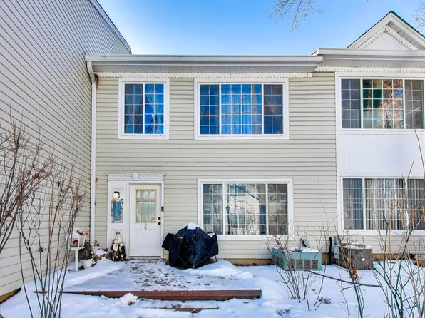 29 N Macgillis Dr #23-3, Round Lake, IL 60073