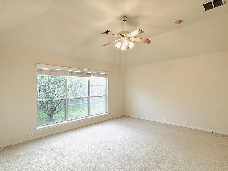 20023 Castlegreen Dr — Photo 13