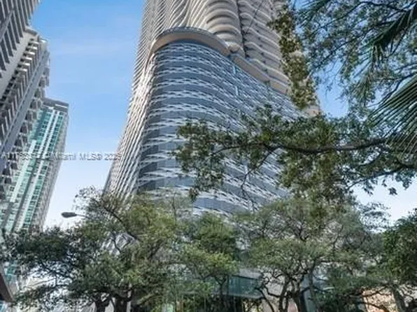 1000 Brickell Plz #4110, Miami, FL 33131