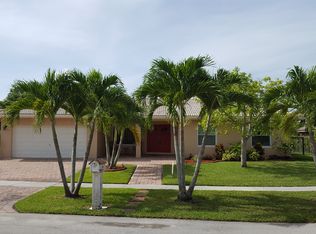 16510 Lake Tree Dr, Fort Lauderdale, FL 33326