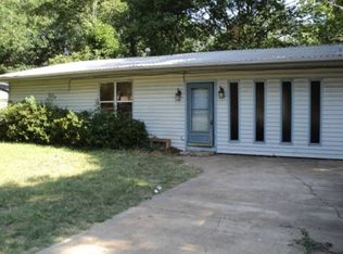 510 E Bell Ave, Crockett, TX 75835