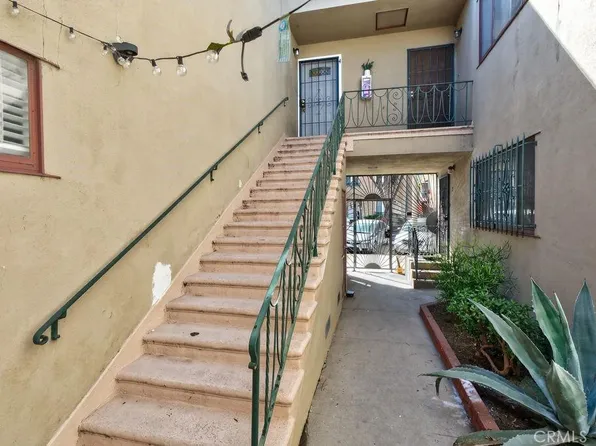 925 E Appleton St, Long Beach, CA 90802