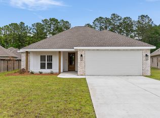 16 Augusta Ct E, Hattiesburg, MS 39402