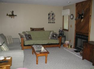 1522 Grandview Ct, Kansasville, WI