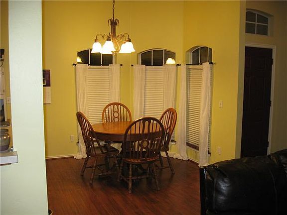 3rd image of 10304 Aberdeen Dr
