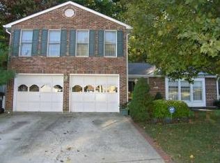 8683 Young Ct, Springfield, VA 22153