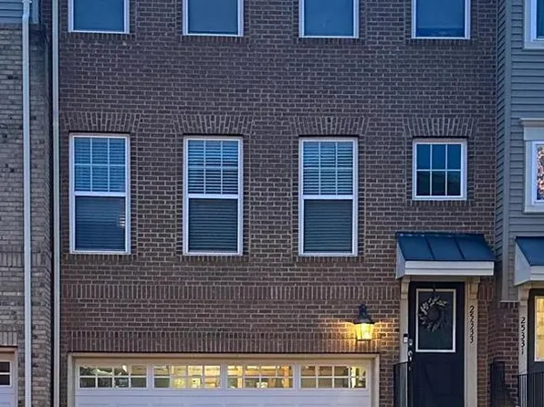 25333 Wakestone Park Ter, Chantilly, VA 20152