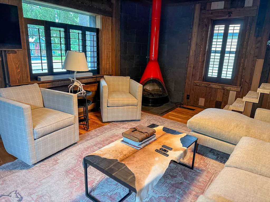 3 bed, 1400 sqft, $5,000 — Photo 3