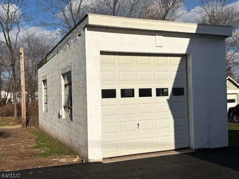 4 Whitehouse Ave — Photo 16