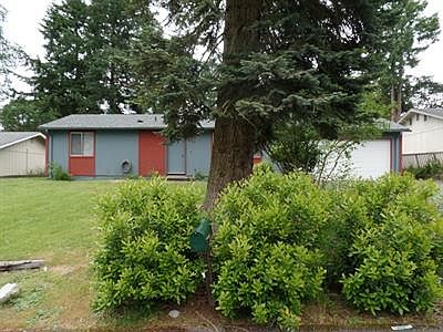 1st image of 808 Oakcrest Ct SE