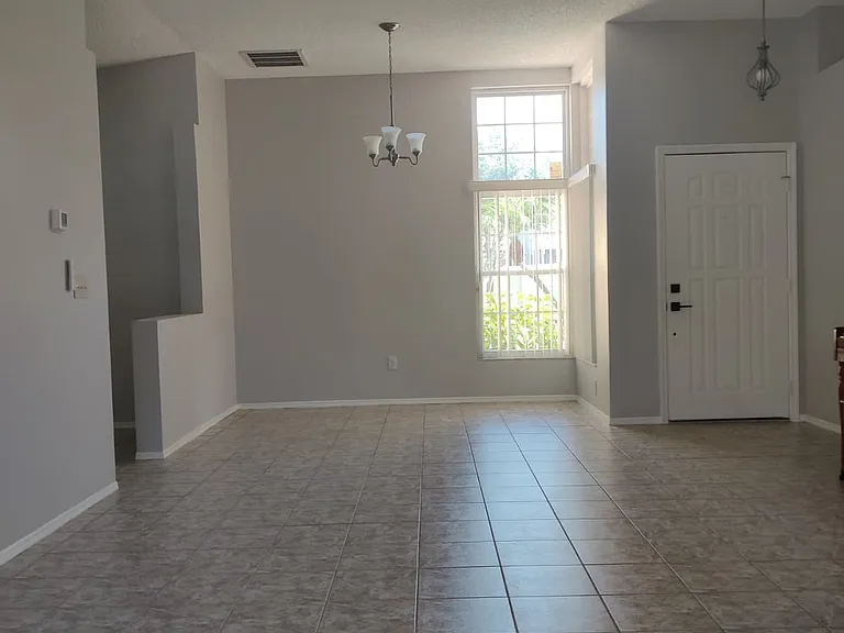1053 Sugarberry Trl — Photo 5