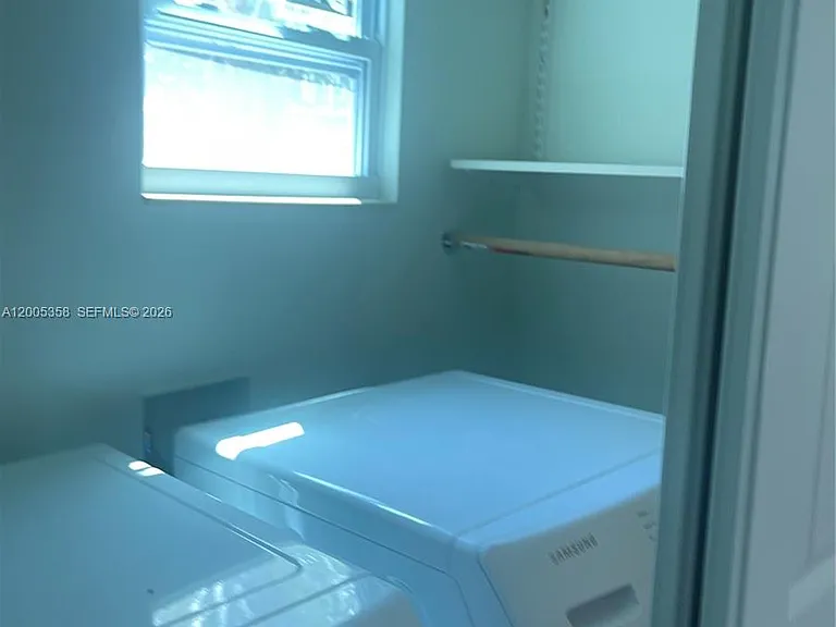 554 NE 74th St #2 — Photo 23