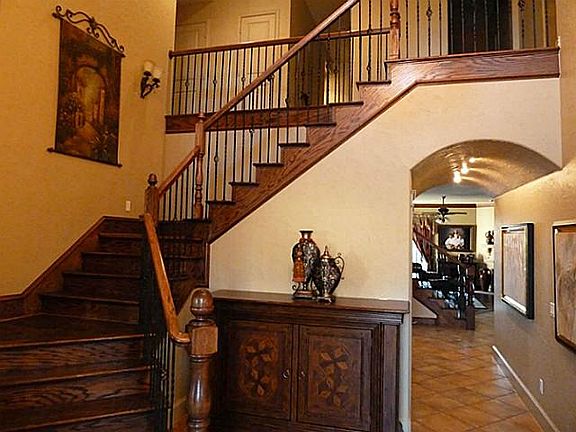 4th image of 6053 Connely Dr