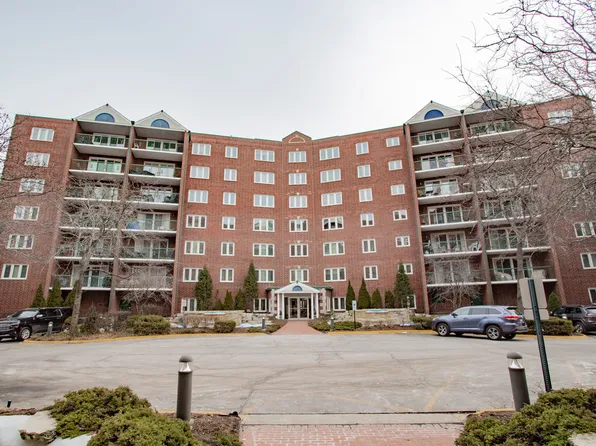 8540 W Foster Ave Unit 504, Norridge, IL 60706