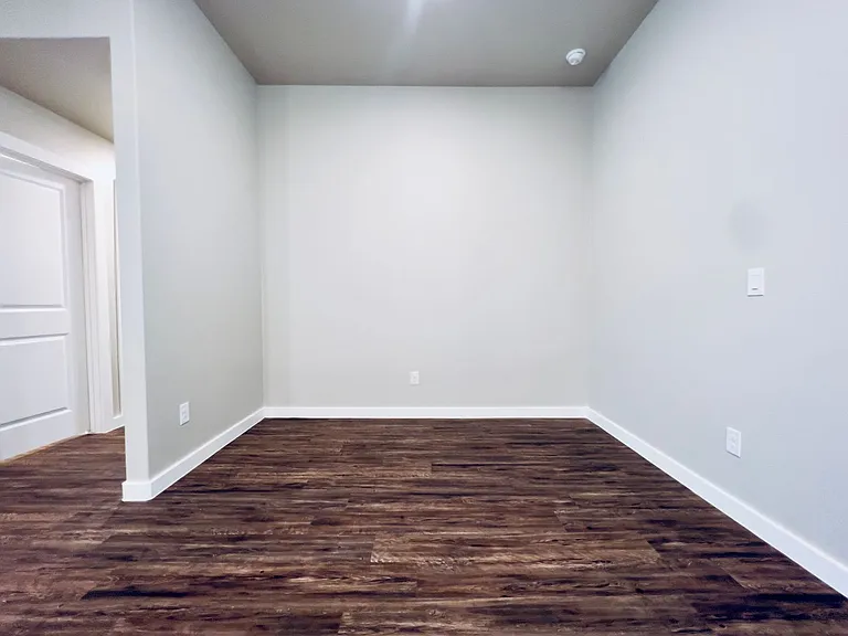 2132 Kirksey Ave — Photo 10