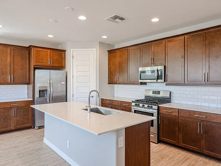 9132 W Glenrosa Ave — Photo 6