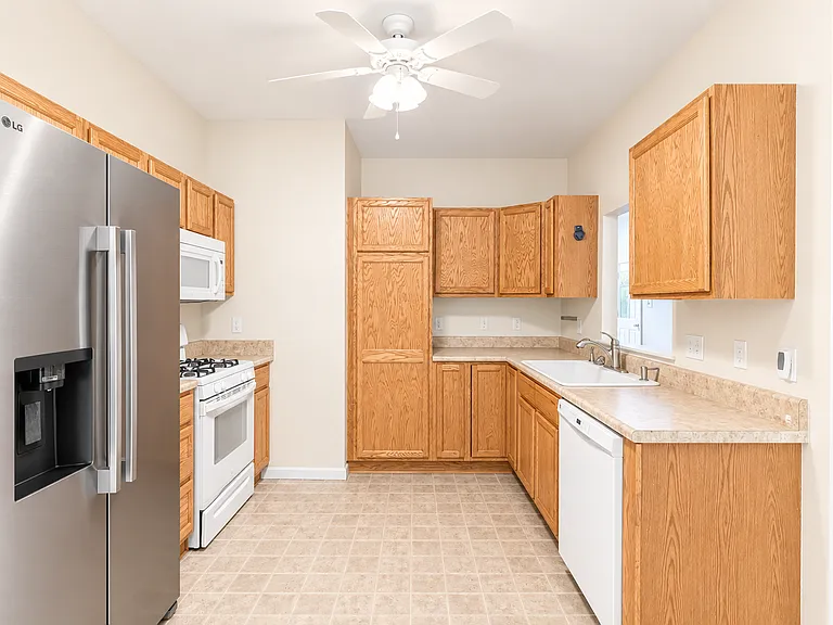 106 Woodcreek Cir — Photo 14